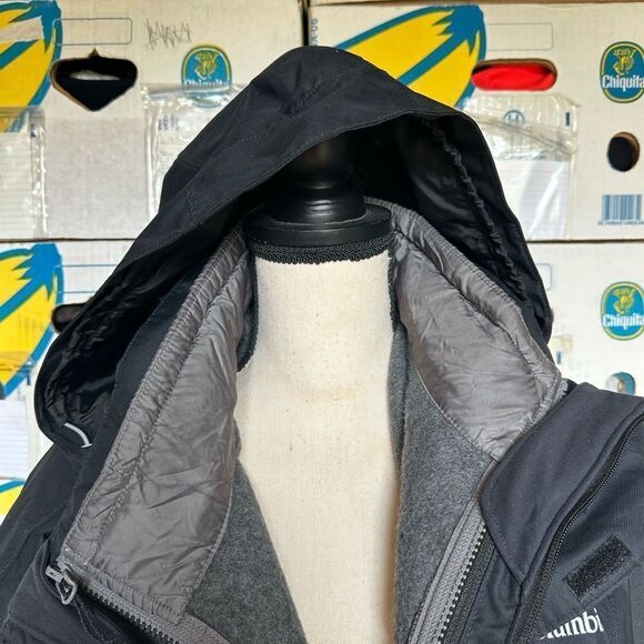 Columbia Black Hooded Jacket - Picture 5 of 7